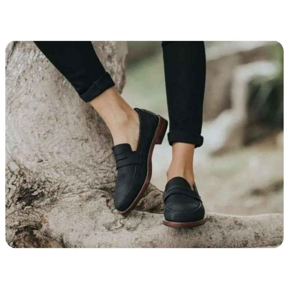 Adelante Shoe Co. Womens Size 8 B Black Leather Penny Loafers Hand Crafted